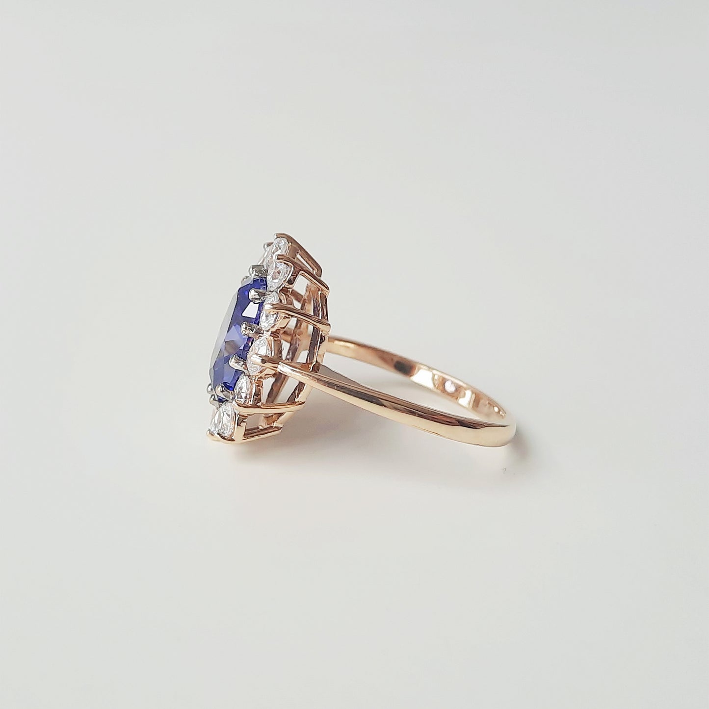 White & blue flower ring