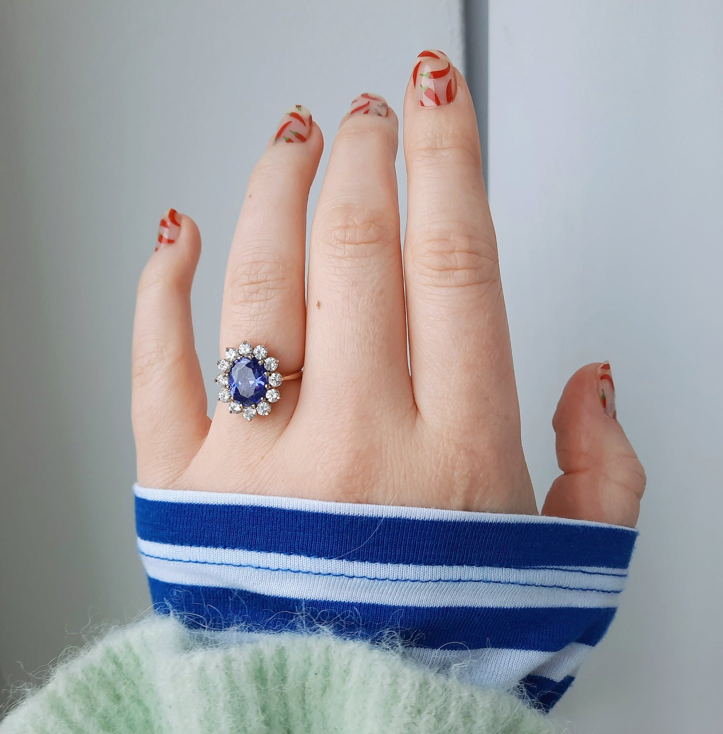 White & blue flower ring